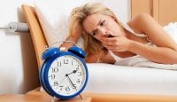 Schlechter Schlaf steht mit Verdauungsbeschwerden in Verbindung