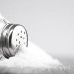 Zu viel Salz fördert Herzerkrankungen und Krebs