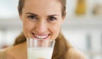 Können Milchprodukte eine vorzeitige Menopause hinauszögern?